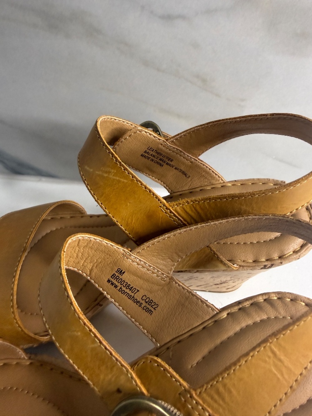 Børn Leather Cork Wedge Sandals Tan Ankle Strap Comfort Heels NWT Size 9 - Picture 16 of 16